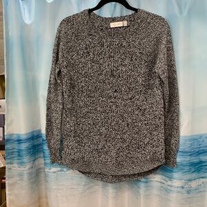 RD Style Black and White Knit Top